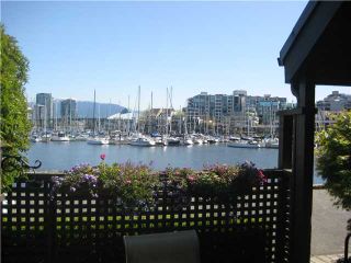 Photo 2: 816 MILLBANK in Vancouver: False Creek Townhouse for sale in "HEATHER POINTE" (Vancouver West)  : MLS®# V946846