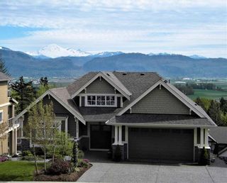 Photo 2: 36458 CARNARVON COURT in : Abbotsford East House for sale : MLS®# R2156933