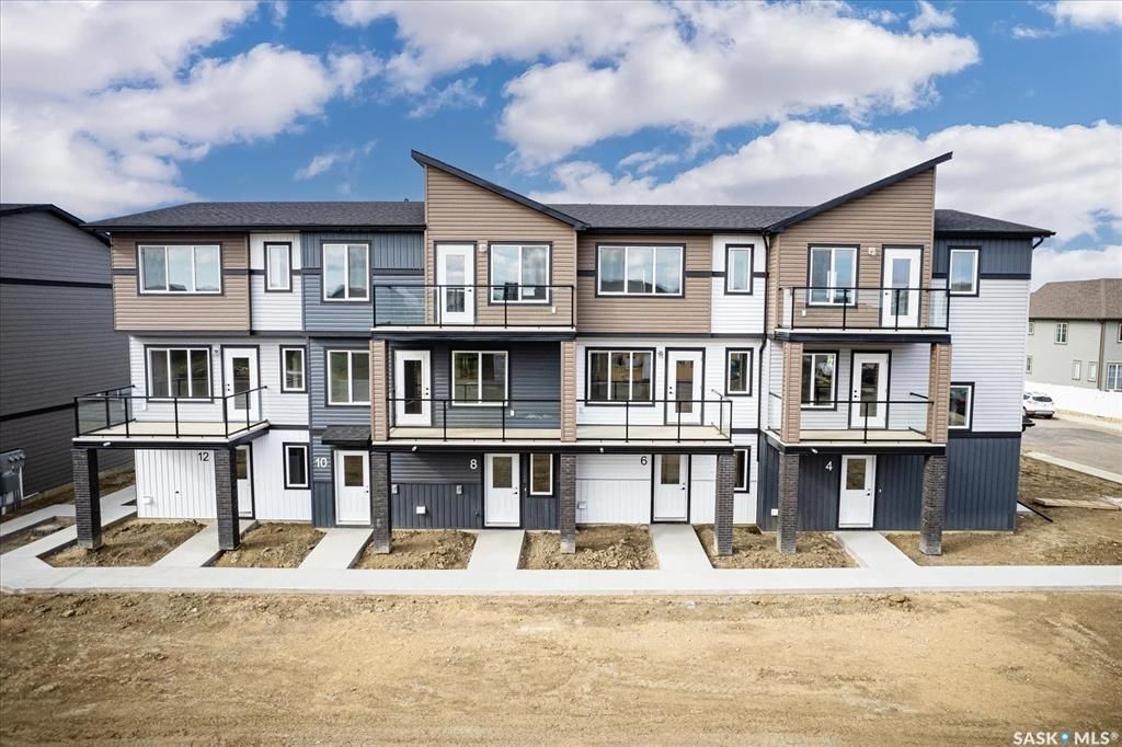Main Photo: 10 651 Dubois Crescent in Saskatoon: Brighton Residential for sale : MLS®# SK944214