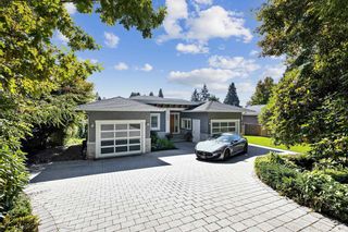 Photo 1: 1430 QUEENS Avenue in West Vancouver: Ambleside House for sale : MLS®# R2617305