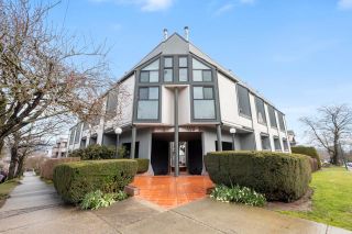 Photo 18: 16 1870 YEW Street in Vancouver: Kitsilano Condo for sale in "NEWPORT MEWS" (Vancouver West)  : MLS®# R2873532