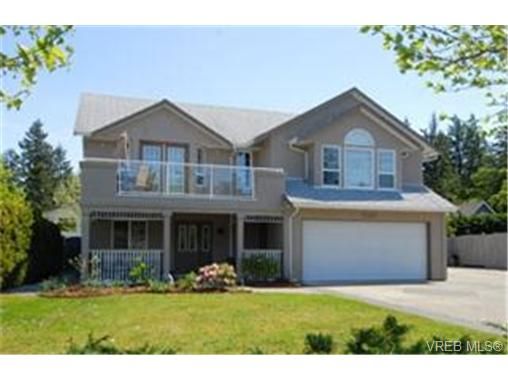 Main Photo:  in VICTORIA: La Florence Lake House for sale (Langford)  : MLS®# 468321