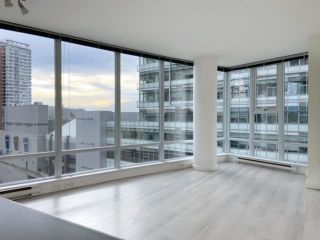 Photo 1: 708 111 W GEORGIA Street in Vancouver: Downtown VW Condo for sale in "SPECTRUM" (Vancouver West)  : MLS®# R2691697