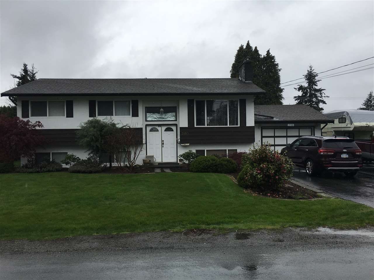 Main Photo: 2185 BEAVER Street in Abbotsford: Abbotsford West House for sale : MLS®# R2360556