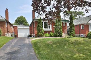 Photo 1: 39 Inniswood Drive in Toronto: Wexford-Maryvale House (Bungalow) for sale (Toronto E04)  : MLS®# E3256778
