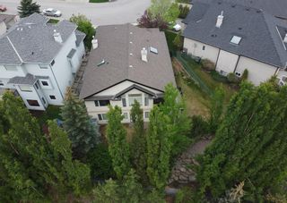 Photo 3: 44 Valley Creek Crescent NW in Calgary: Valley Ridge Detached for sale : MLS®# A2051276