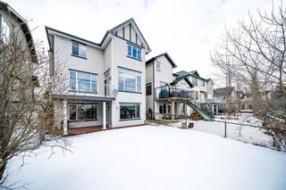 Photo 3: 304 Springborough Way SW in Calgary: Springbank Hill Detached for sale : MLS®# A2020805