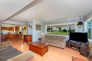 Photo 7: 2812 Island View Rd in Central Saanich: CS Island View House for sale : MLS®# 953281