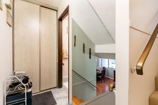 Photo 3: 187 CARDIFF Way in Port Moody: College Park PM Townhouse for sale in "EASTHILL" : MLS®# R2750830