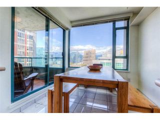 Photo 4: 2204 888 HAMILTON Street in Vancouver: Yaletown Condo for sale in "Rosedale Garden Residences" (Vancouver West)  : MLS®# R2095328