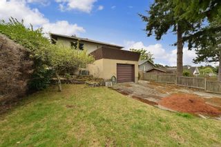 Photo 4: 2536 ASQUITH St in Victoria: Vi Oaklands House for sale : MLS®# 883783