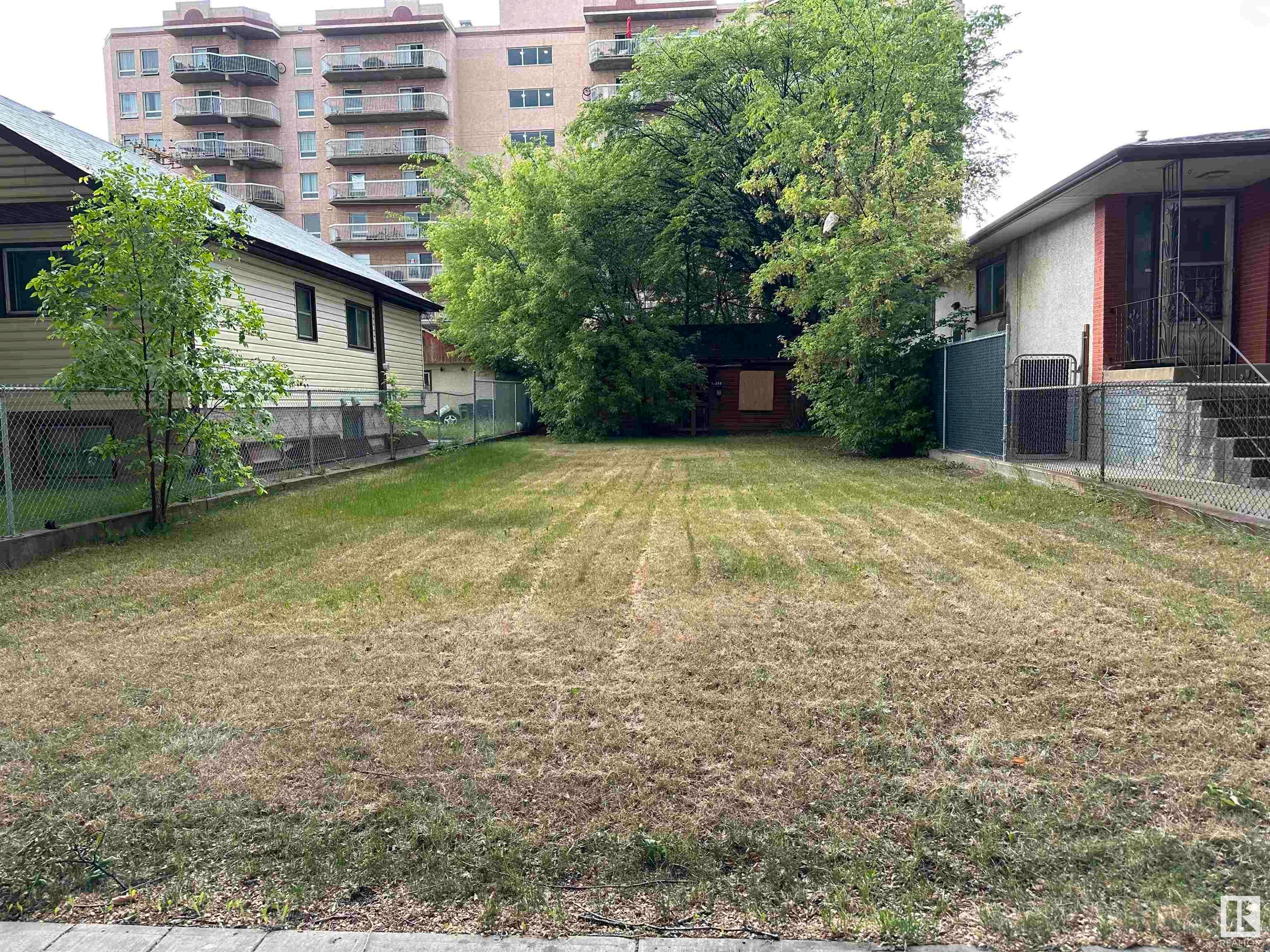 Main Photo: 11214 84 Street in Edmonton: Zone 05 Vacant Lot/Land for sale : MLS®# E4343775