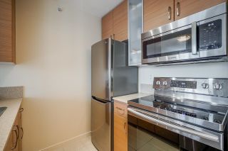 Photo 8: 1803 909 MAINLAND Street in Vancouver: Yaletown Condo for sale in "Yaletown Park 2" (Vancouver West)  : MLS®# R2684459