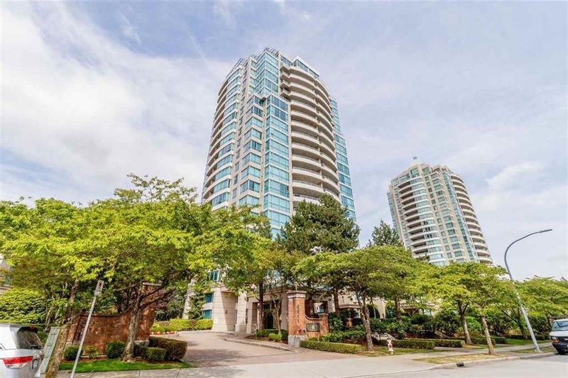 FEATURED LISTING: 802 - 6611 SOUTHOAKS Crescent Burnaby