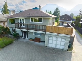 Photo 2: 40163 DIAMOND HEAD Road in Squamish: Garibaldi Estates House for sale in "GARIBALDI ESTATES - VLA PROPERTY" : MLS®# R2738653