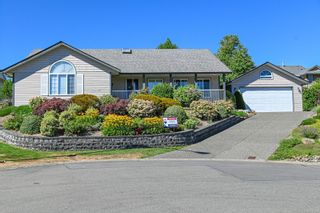Photo 1: 1742 Sparrow Pl in Courtenay: CV Courtenay East House for sale (Comox Valley)  : MLS®# 911423