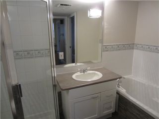 Photo 8: 204 665 W 7TH Avenue in Vancouver: Fairview VW Townhouse for sale in "THE IVYS" (Vancouver West)  : MLS®# V937208