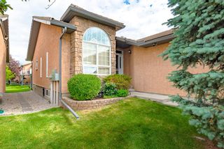 Photo 2: 273 Shannon Estates Terrace SW in Calgary: Shawnessy Semi Detached for sale : MLS®# A1242121