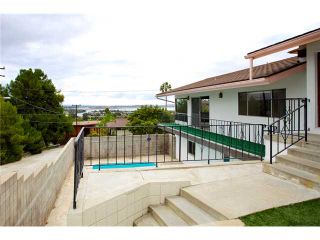 Photo 3: SAN DIEGO House for sale : 3 bedrooms : 4930 Randall Street