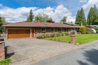 Photo 3: 2641 MARBLE HILL Drive in Abbotsford: Abbotsford East House for sale : MLS®# R2688470