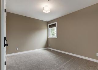 Photo 35: 127 Woodhaven Place SW in Calgary: Woodbine Detached for sale : MLS®# A1230271