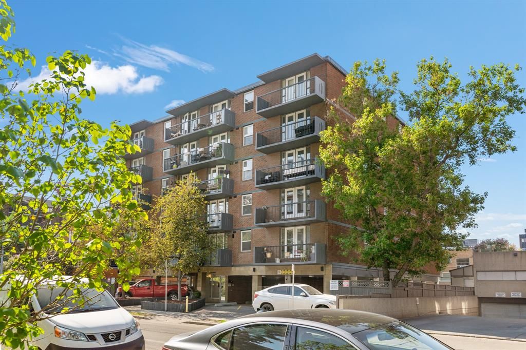 Main Photo: 303 605 14 Avenue SW in Calgary: Beltline Apartment for sale : MLS®# A2055432