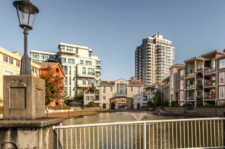 Photo 13: 1306 1 RENAISSANCE Square in New Westminster: Quay Condo for sale in "THE Q" : MLS®# R2215317