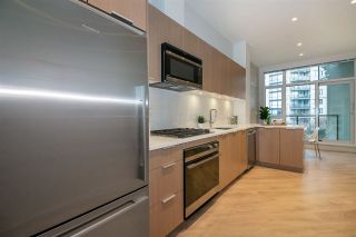 Photo 4: 205 105 W 2ND Street in North Vancouver: Lower Lonsdale Condo for sale in "Wallace & McDowell Building" : MLS®# R2238775