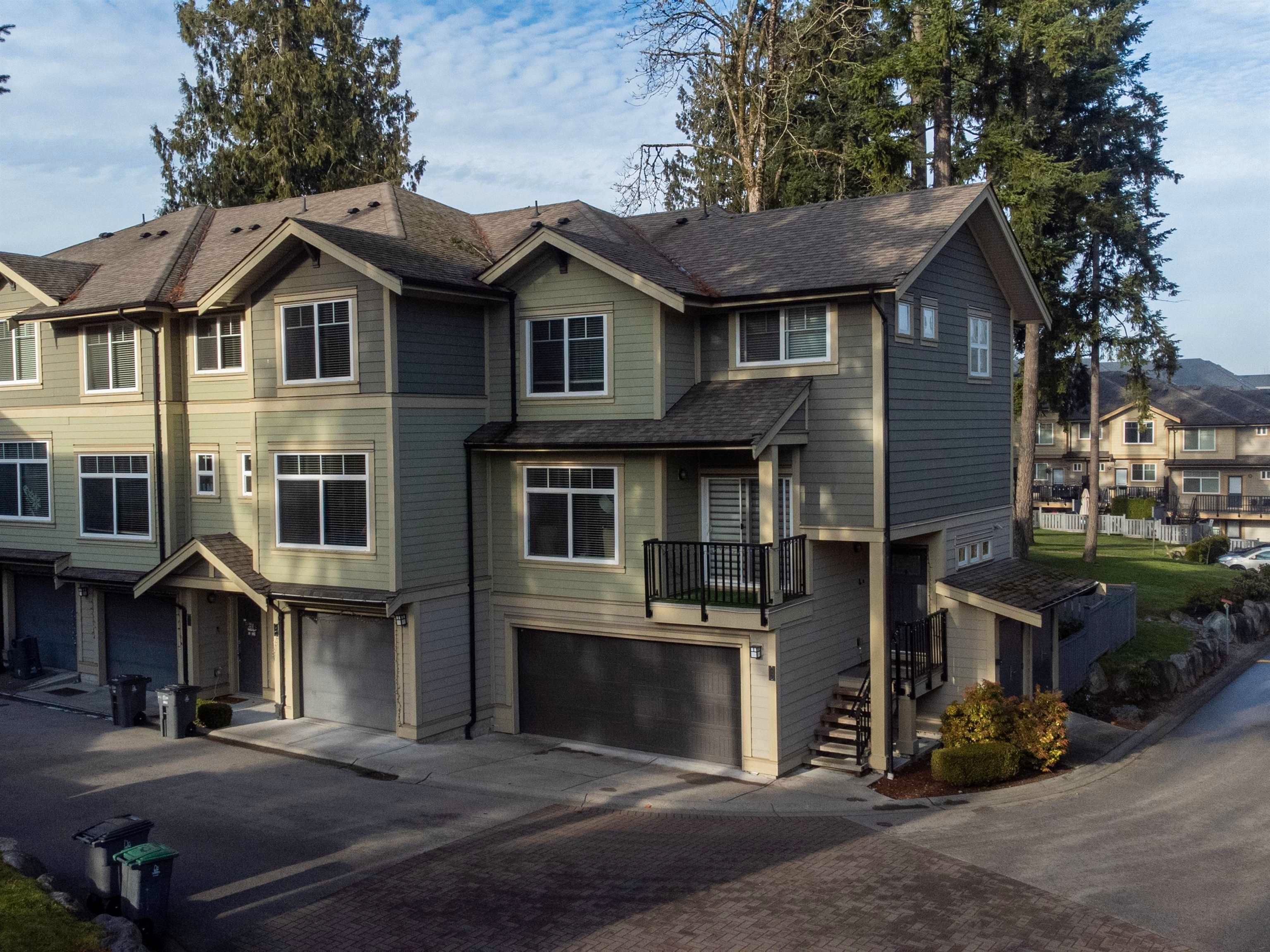 Main Photo: 9 5957 152 Street in Surrey: Sullivan Station Townhouse for sale : MLS®# R2836487