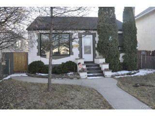 Photo 1: 216 Sydney Avenue in WINNIPEG: East Kildonan Residential for sale (North East Winnipeg)  : MLS®# 1507902