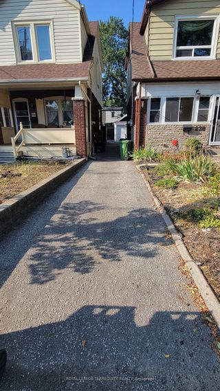 Photo 3: 228 Queensdale Avenue in Toronto: Danforth Village-East York House (2-Storey) for sale (Toronto E03)  : MLS®# E7022282