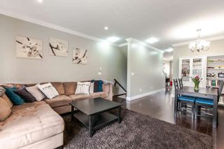 Photo 2: 39 6383 140 Street in Surrey: Sullivan Station Townhouse for sale in "PANORAMA WEST VILLAGE" : MLS®# R2167164