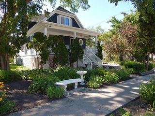Photo 2: 658 Minto Street in Winnipeg: West End Residential for sale (5C)  : MLS®# 202016380