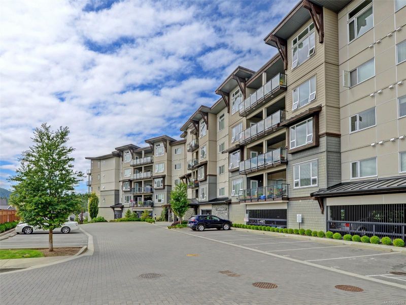 FEATURED LISTING: 312 - 1145 Sikorsky Rd Langford