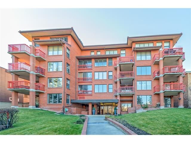 Main Photo: 205 1313 CAMERON Avenue SW in Calgary: Lower Mount Royal Condo for sale : MLS®# C4088696