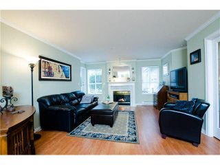 Photo 4: 106 15272 20TH Avenue in Surrey: King George Corridor Condo for sale in "Windsor Court" (South Surrey White Rock)  : MLS®# F1429895