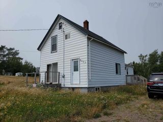 Photo 1: 4823 209 Highway in Spencers Island: 102S-South Of Hwy 104, Parrsboro and area Residential for sale (Northern Region)  : MLS®# 202121604