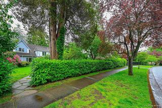 Photo 2: 1383 W 32ND Avenue in Vancouver: Shaughnessy House for sale (Vancouver West)  : MLS®# R2800072