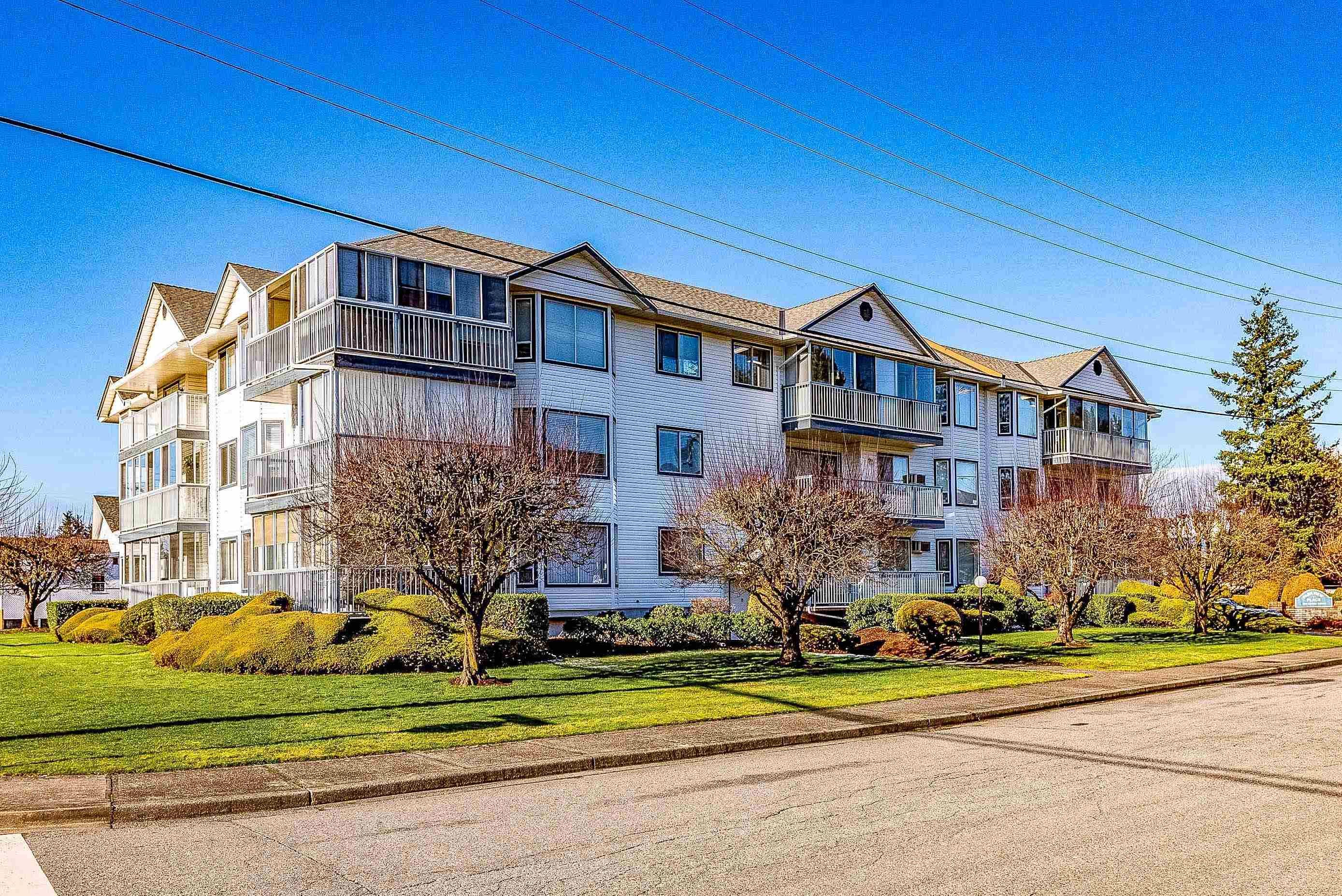 Main Photo: 309 2425 CHURCH Street in Abbotsford: Abbotsford West Condo for sale in "Parkview Place" : MLS®# R2766121