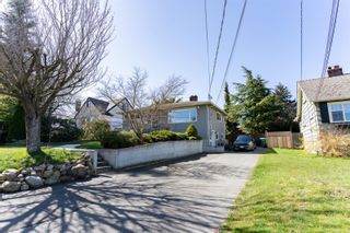 Photo 2: 879 Millstone Ave in Nanaimo: Na Central Nanaimo House for sale : MLS®# 870584