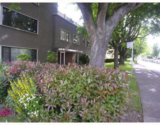 Main Photo: 204 1695 W 10TH Avenue in Vancouver: Fairview VW Condo for sale (Vancouver West)  : MLS®# V718431