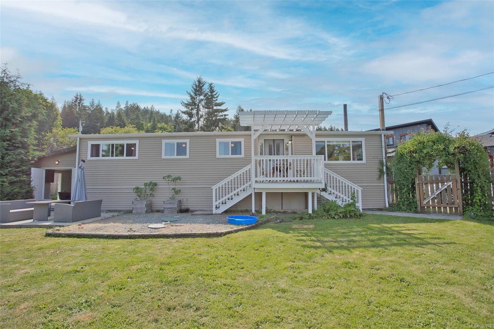 Main Photo: 609 Chapman St in Nanaimo: Na Extension Manufactured Home for sale : MLS®# 932740