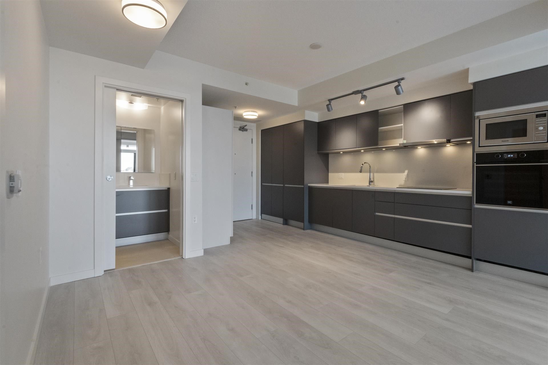 Main Photo: 1118 180 E 2ND Avenue in Vancouver: Mount Pleasant VE Condo for sale (Vancouver East)  : MLS®# R2600602