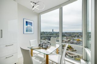 Photo 11: 2105 1500 HORNBY Street in Vancouver: Yaletown Condo for sale in "888 BEACH" (Vancouver West)  : MLS®# R2879578