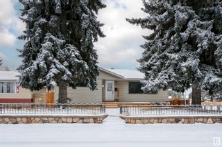 Photo 1: 10451 137 Avenue in Edmonton: Zone 01 House for sale : MLS®# E4372267