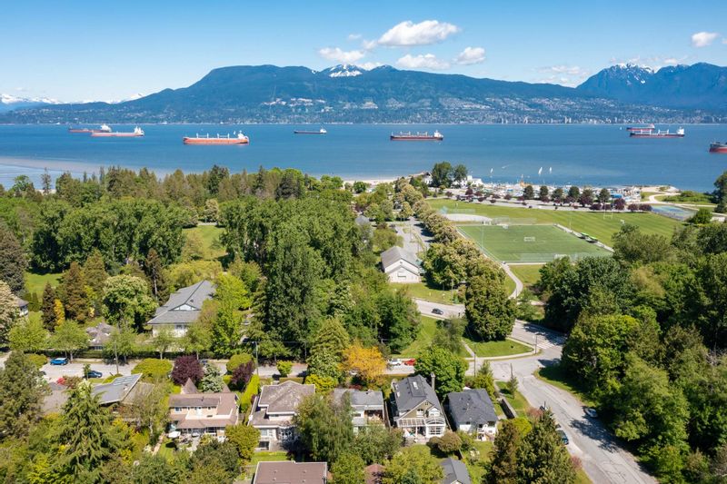 FEATURED LISTING: 4316 2ND Avenue West Vancouver