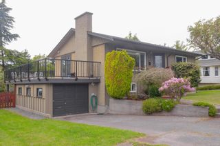 Photo 3: 875 Daffodil Ave in Saanich: SW Marigold House for sale (Saanich West)  : MLS®# 877344