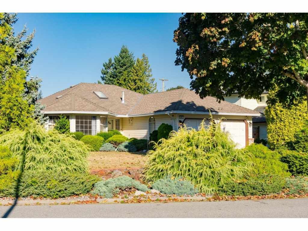 Main Photo: 5987 133 Street in Surrey: Panorama Ridge House for sale in "PANORAMA RIDGE" : MLS®# R2498073