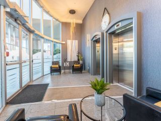 Photo 3: 1307 612 SIXTH Street in New Westminster: Uptown NW Condo for sale in "The Woodward" : MLS®# R2831074