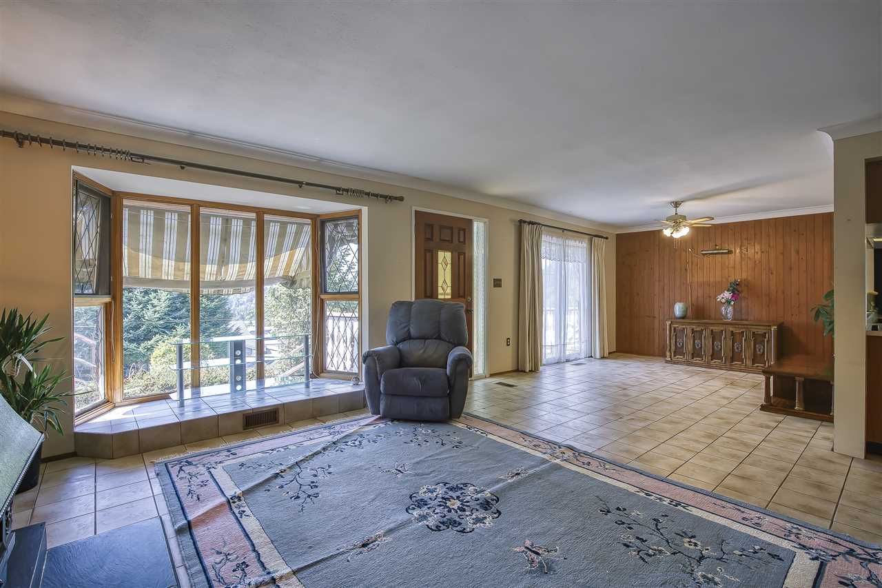 Photo 16: Photos: 245 MONTGOMERY Street in Coquitlam: Central Coquitlam House for sale : MLS®# R2494463